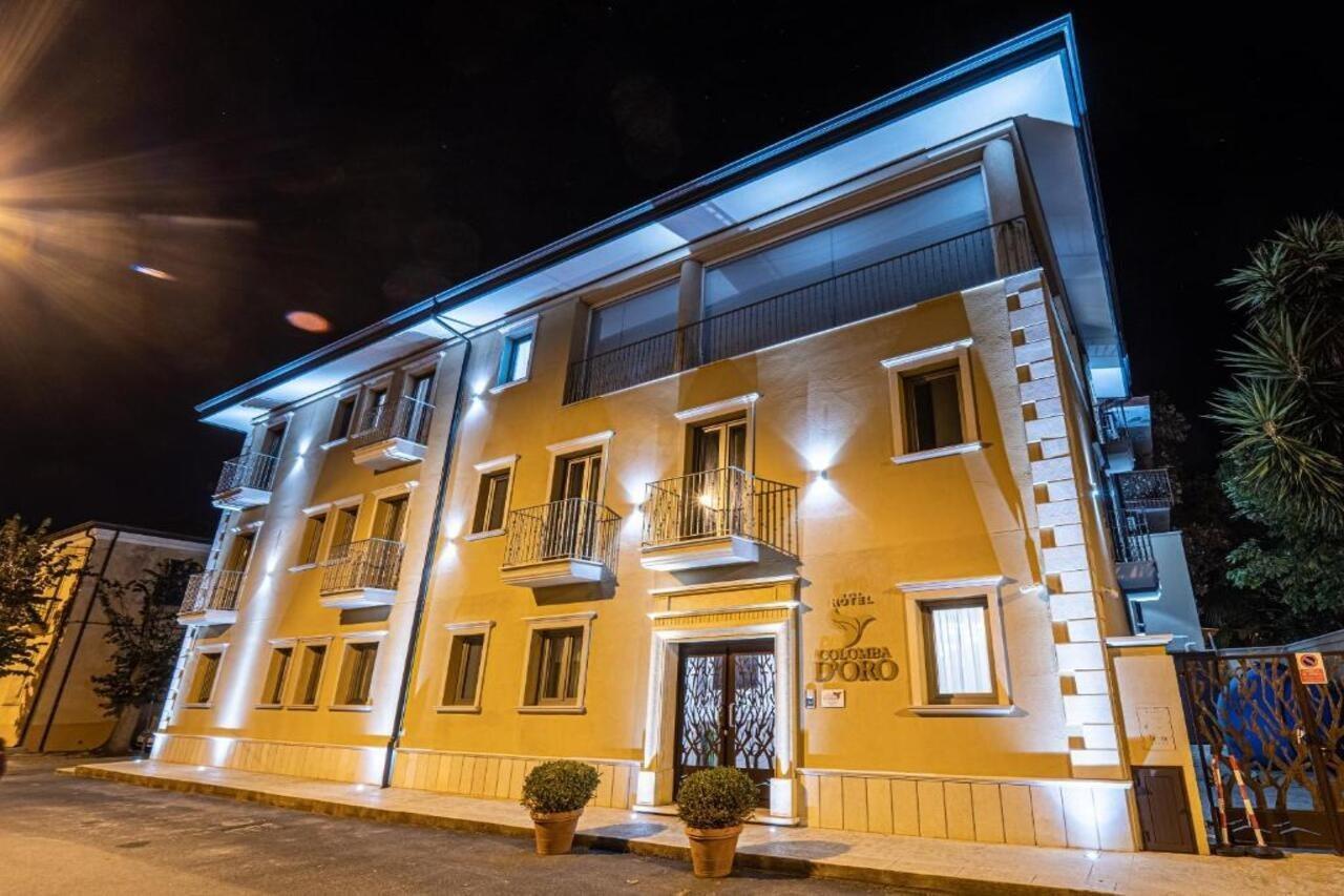 Hotel Colomba D'Oro Тропеа Екстериор снимка