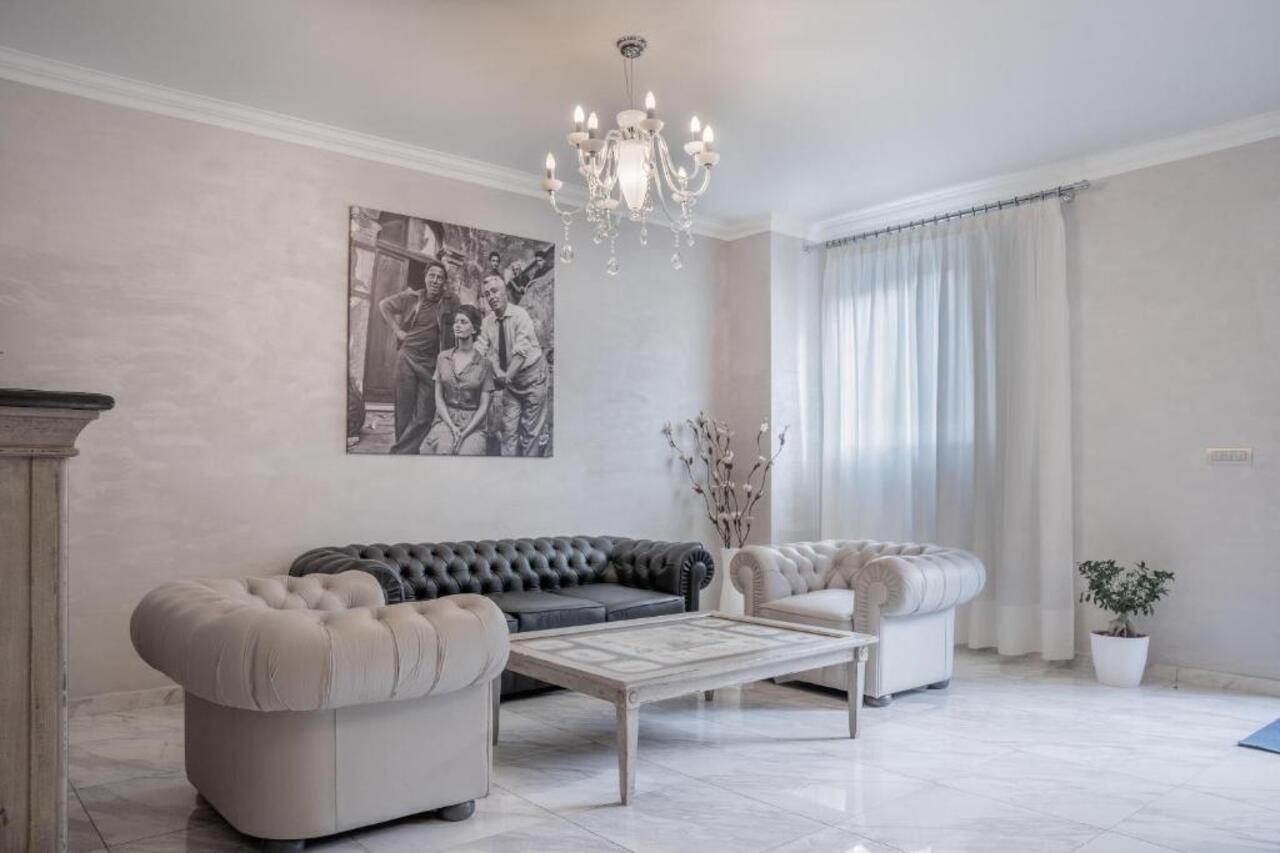 Hotel Colomba D'Oro Тропеа Екстериор снимка